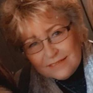 Meet your Posher, Claudia